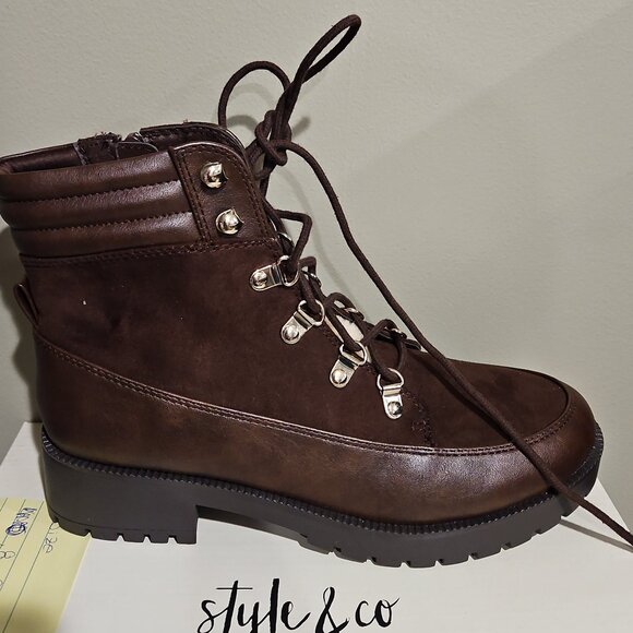 Winter fashion boot - Picture 1 of 2